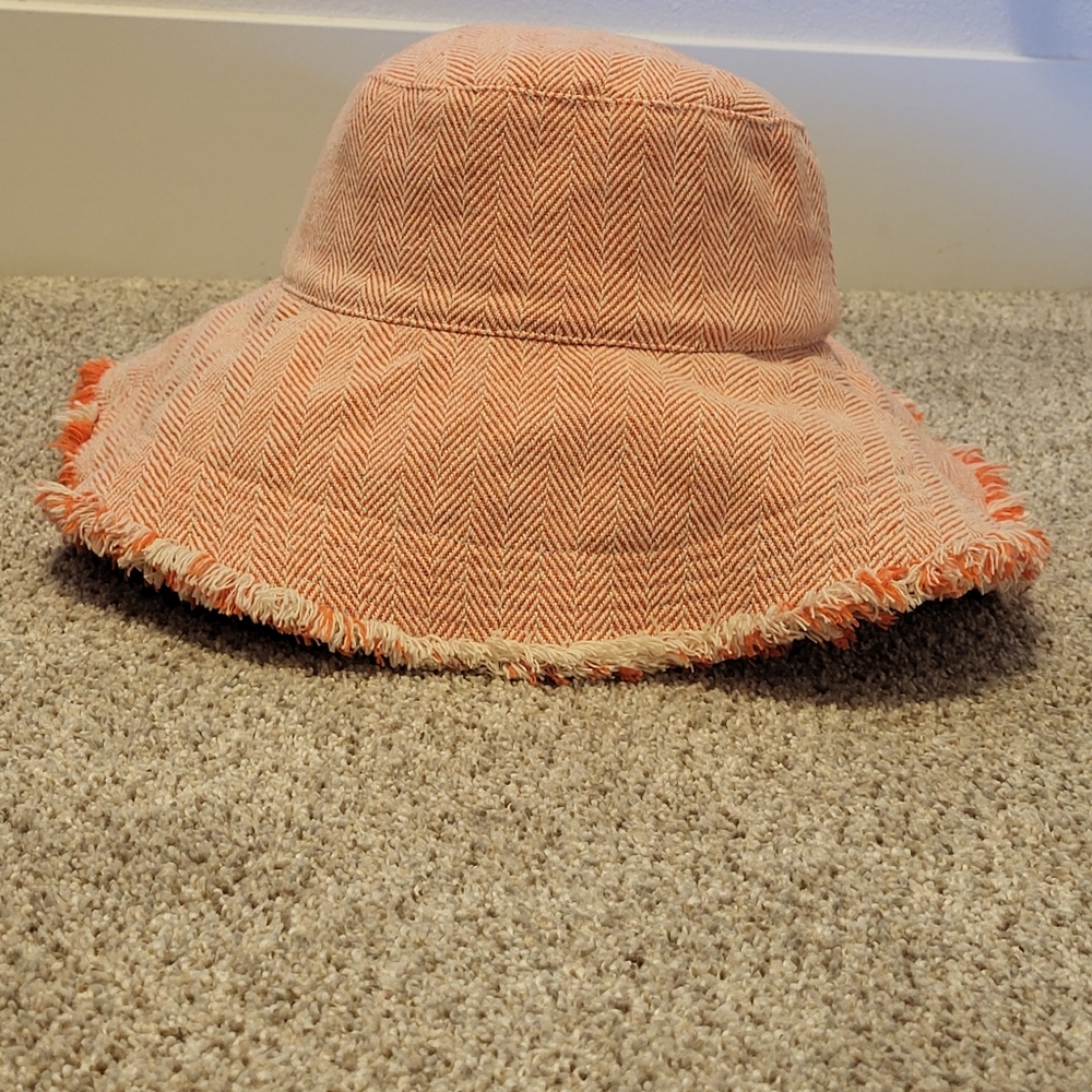 Anthropologie Cotton Blend Herringbone Orange& Cream Frayed Edge Bucket Hat NWOT